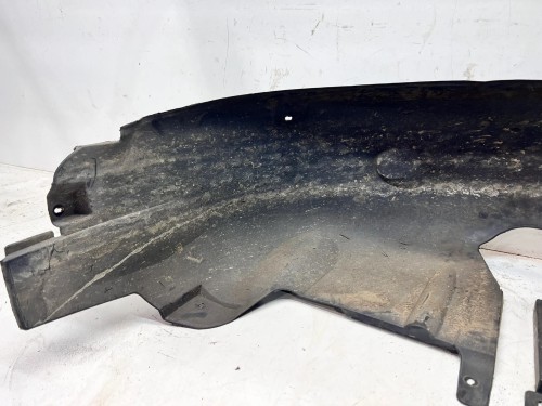 NADKOLE LEWY TYŁ PLASTIKOWE AUDI A3 8L 8L0810171 14/26