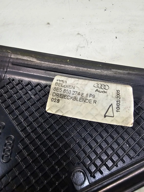 TRÓJKĄT OSŁONA PRAWY TYŁ A4 B7 8E5853274E