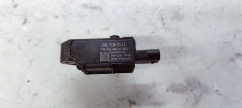 CZUJNIK RÓŻNICY CIŚNIENIA AUDI A6 C8 A7 04L906051F