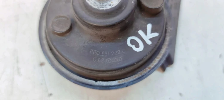 KLAKSON SYGNAŁ HIGH AUDI A4 B7 8E0951223C