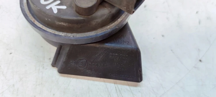 KLAKSON SYGNAŁ HIGH AUDI A4 B7 8E0951223C
