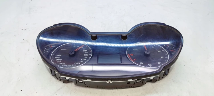LICZNIK ZEGARY AUDI Q5 8R 2.0 TFSI 8R0920900N