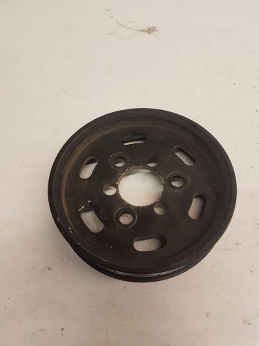 KOŁO POMPY WSPOMAGANIA AUDI A4 A5 2.0 038145255B