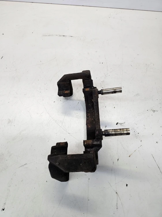 JARZMO ZACISKU PRZÓD AUDI VW SEAT SKODA * 740 *
