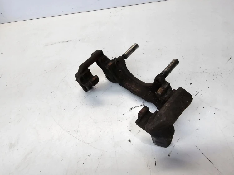 JARZMO ZACISKU PRZÓD AUDI VW SEAT SKODA * 740 *
