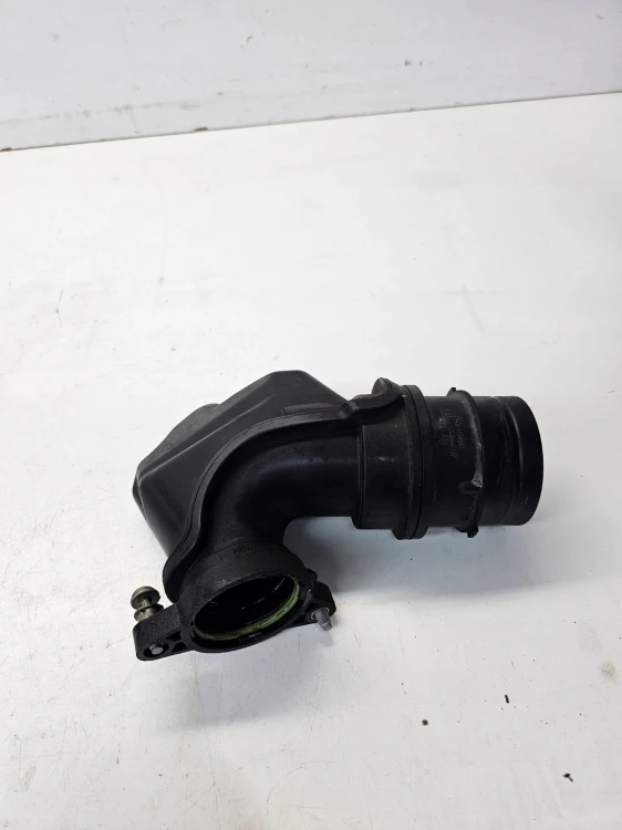 WLOT DOLOT POWIETRZA AUDI A3 8V VW SEAT SKODA 04E129656