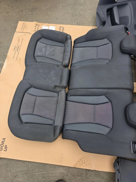 FOTEL FOTELE KOMPLET AUDI A1 8X 8X3 3-DRZWI SKÓRA+MATERIAŁ ORYGINAŁ !!!