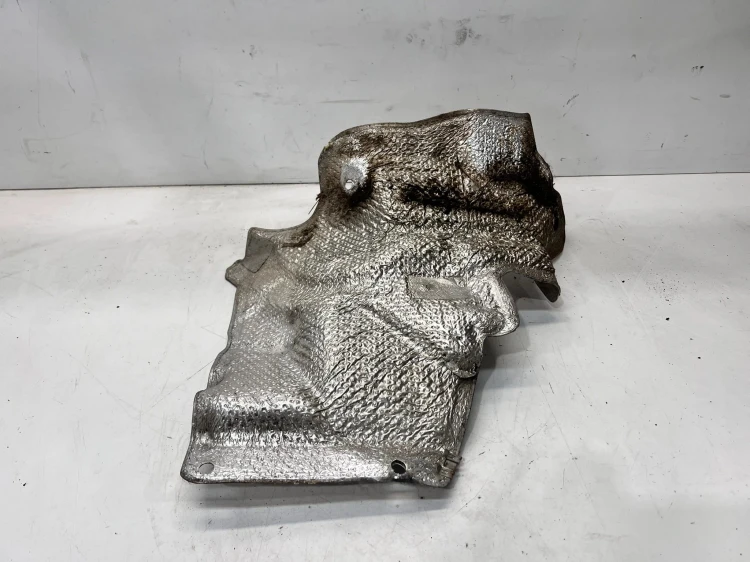 OSŁONA TERMICZNA AUDI TT 8J 8J0825621B