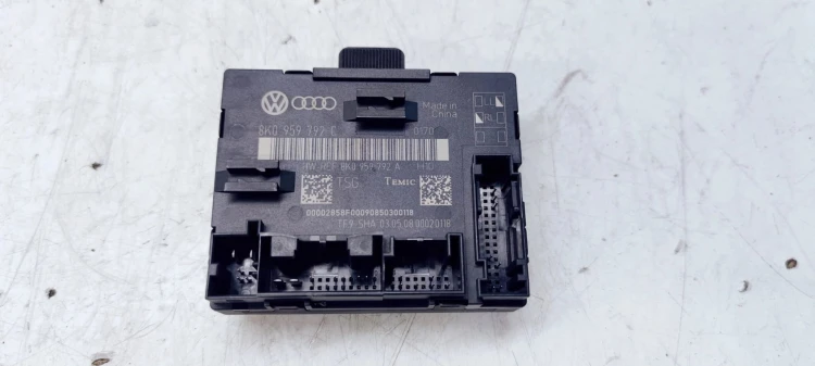 MODUŁ STEROWNIK DRZWI AUDI A4 B8 A5 Q5 8K0959792C