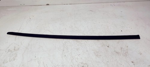 LISTWA SZYBY CZOŁOWEJ LEWA AUDI A5 8T0854327A