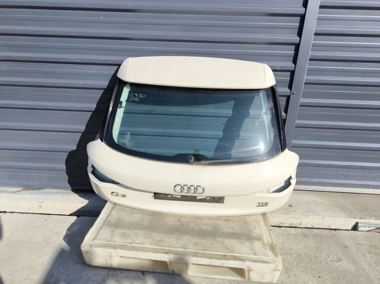 KLAPA TYLNA TYŁ AUDI Q3 8U LY9K ORYGINAŁ !!!