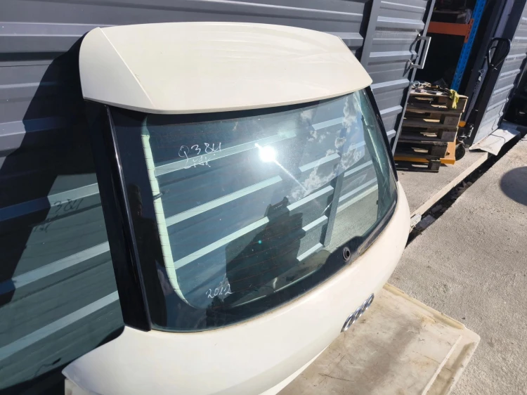 KLAPA TYLNA TYŁ AUDI Q3 8U LY9K ORYGINAŁ !!!