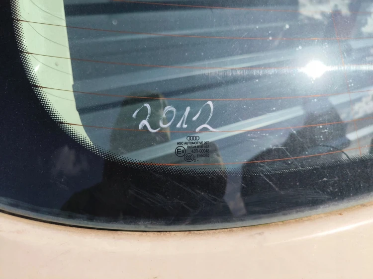 KLAPA TYLNA TYŁ AUDI Q3 8U LY9K ORYGINAŁ !!!