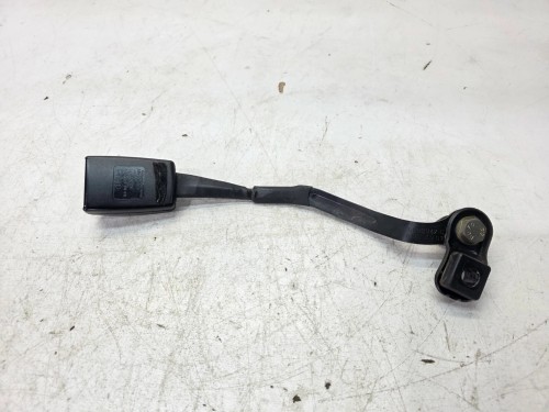 ZAPINKA PASA BEZPIECZEŃSTWA LEWA AUDI A3 8L 8L0858675H