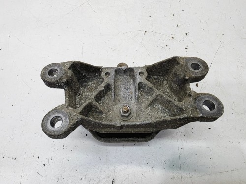 ŁAPA PODUSZKA SKRZYNI BIEGÓW AUDI A4 B8 A5 8T Q5 8R 8K0399115S