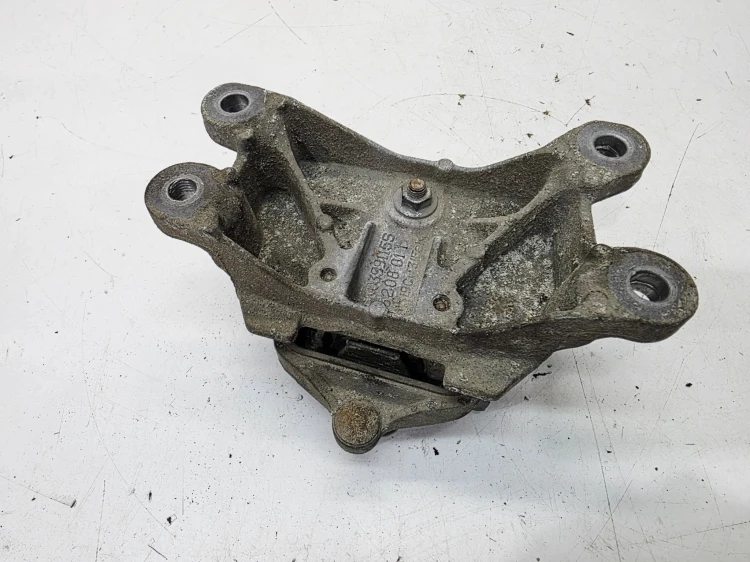 ŁAPA PODUSZKA SKRZYNI BIEGÓW AUDI A4 B8 A5 8T Q5 8R 8K0399115S