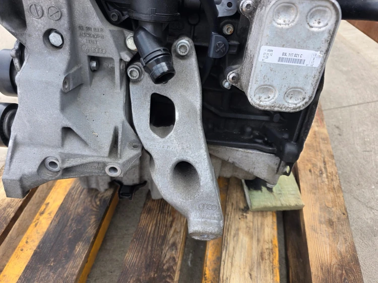 SILNIK AUDI A5 8T A4 B8 Q5 SEAT 2.0 TDI CJC BEZ OSPRZĘTU 144412 KM !!!
