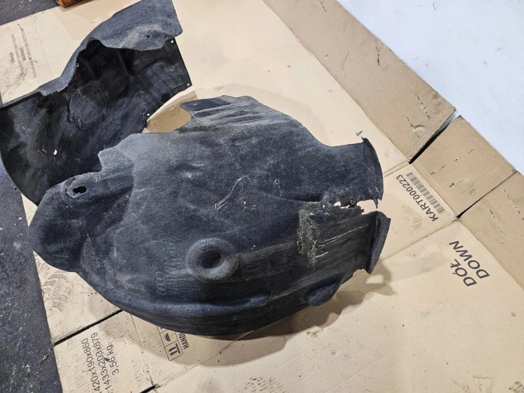 NADKOLE LEWY PRZÓD AUDI A6 C7 4G0821133D