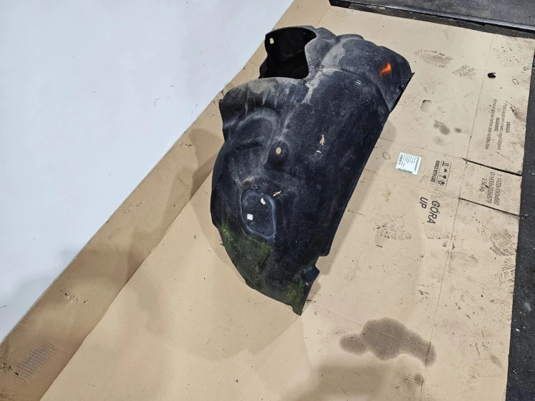 NADKOLE LEWY PRZÓD AUDI A6 C7 4G0821133D