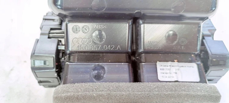 WOLT KANAŁ POWIETRZA TYŁ AUDI A6 C8 4K0857042A