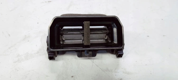 WOLT KANAŁ POWIETRZA TYŁ AUDI A6 C8 4K0857042A