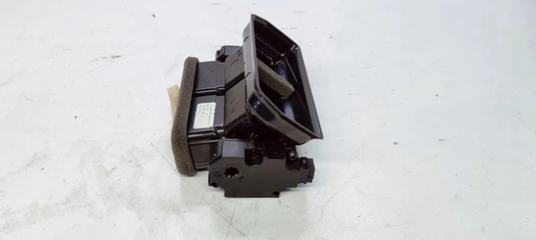 WOLT KANAŁ POWIETRZA TYŁ AUDI A6 C8 4K0857042A