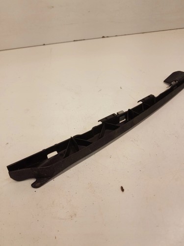 UCHWYT USZCZELKI DRZWI AUDI A5 SPORTBACK 8T8837151