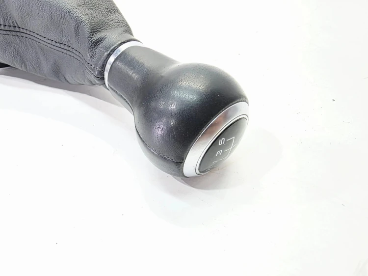 MIESZEK GAŁKA ZMIANY BIEGÓW AUDI A3 8P A1 8X 8P0863279A 5/25 5 BIEGÓW