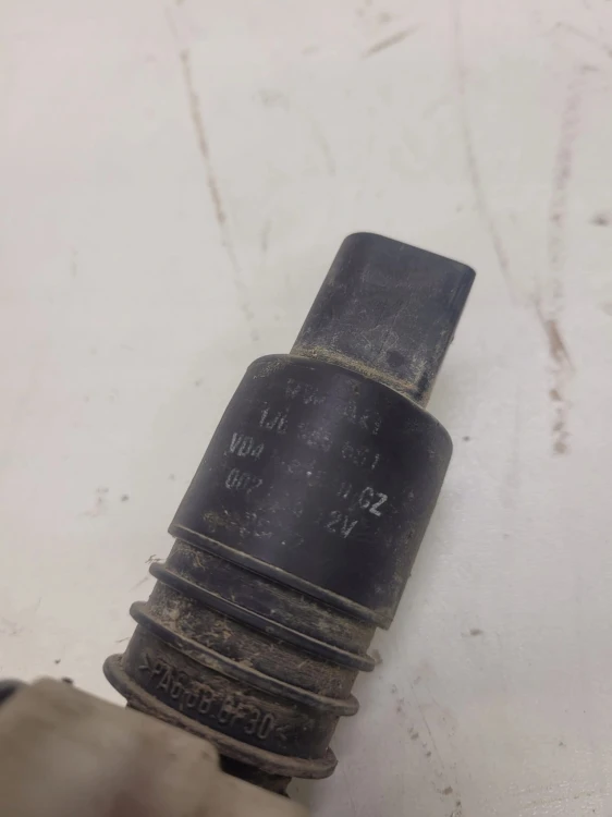 POMPKA SPRYSKIWACZY AUDI VW SKODA 1J6955651