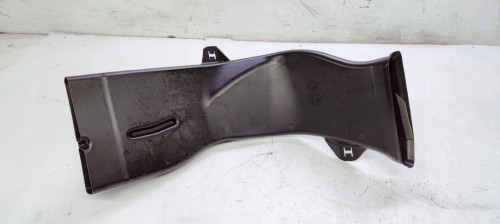 KANAŁ POWIETRZNY TUNEL PRAWY AUDI A6 C8 4K0819830