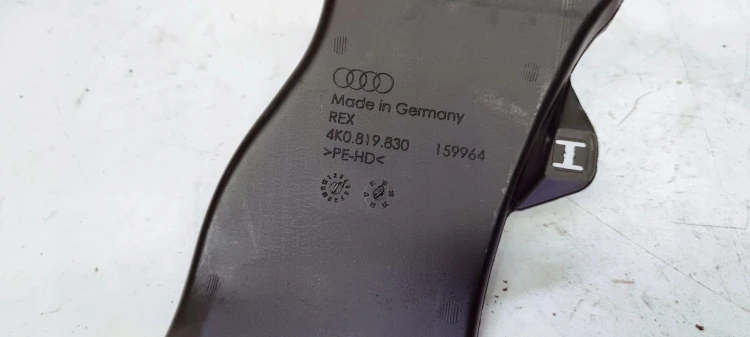 KANAŁ POWIETRZNY TUNEL PRAWY AUDI A6 C8 4K0819830