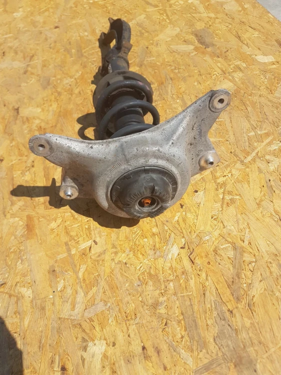 AMORTYZATOR LEWY PRZÓD AUDI A4 B8 A5 S5 8F0413031E