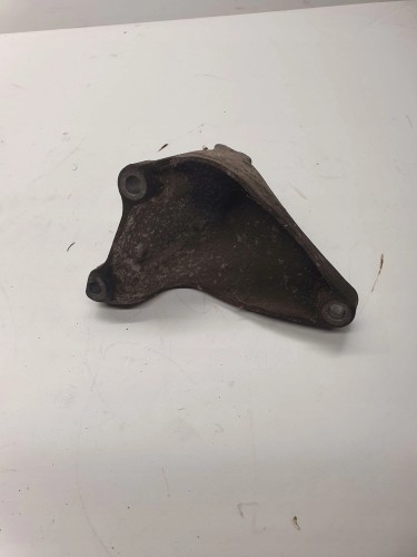 ŁAPA PODPORA SILNIKA AUDI A6C6 4.2 BVJ 4F0199308AF
