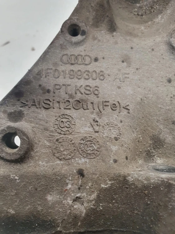 ŁAPA PODPORA SILNIKA AUDI A6C6 4.2 BVJ 4F0199308AF