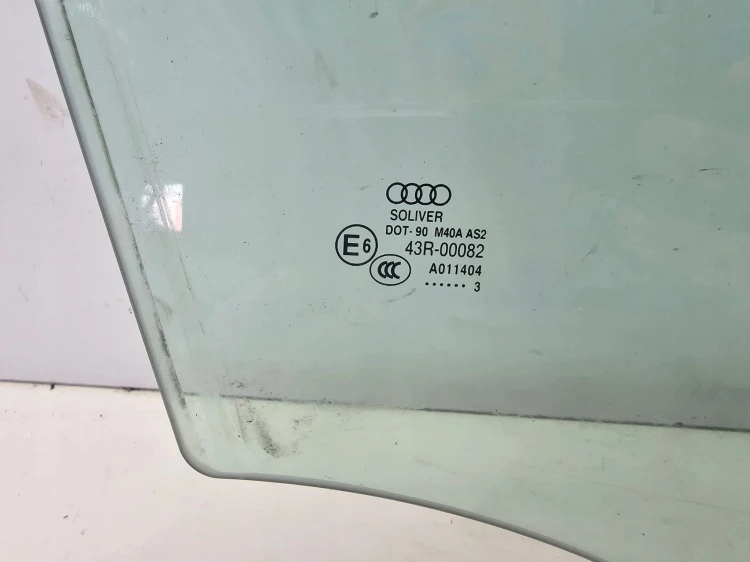 SZYBA BOCZNA DRZWI PRAWY PRZÓD AUDI Q3 8U 2013R