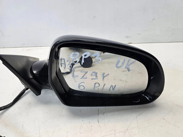 LUSTERKO ZEWNĘTRZNE PRAWY PRZÓD AUDI A3 8P LIFT LZ9Y 6PIN 8P3 UK