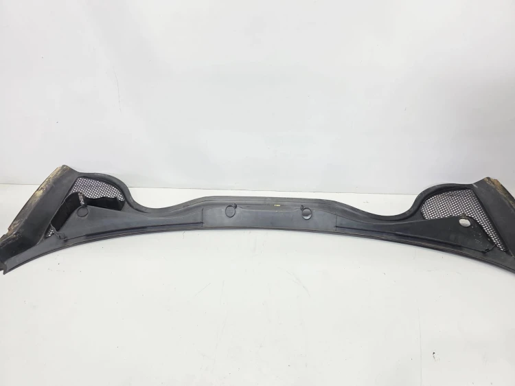 PODSZYBIE PLASTIKOWE AUDI A1 8X 8X1819415