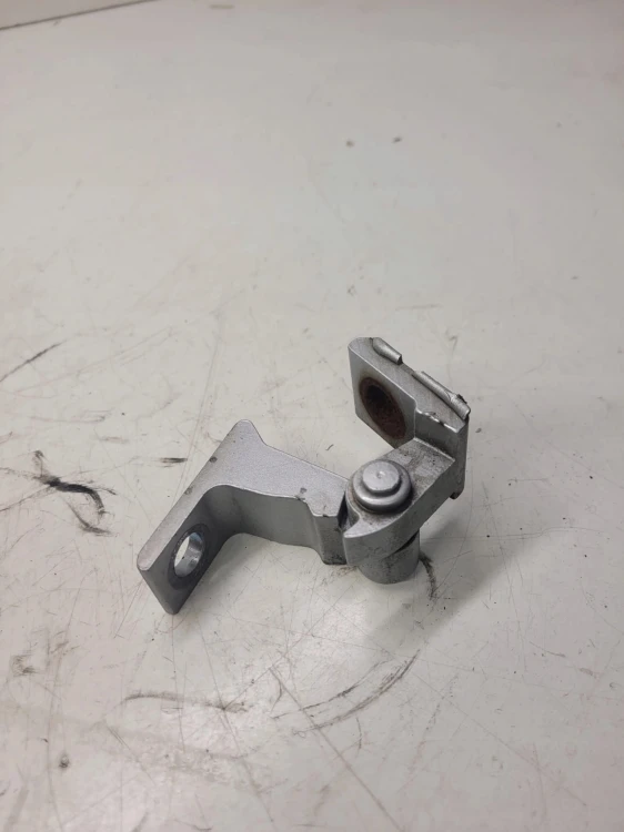 ZAWIAS DRZWI LEWYCH AUDI A7 4G A8 D4 4H0831401
