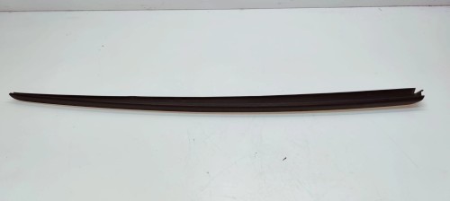LISTWA ZBIERAJĄCA SZYBY CZOŁOWEJ PRAWA AUDI A6 C7 LIFT 4G0854328B