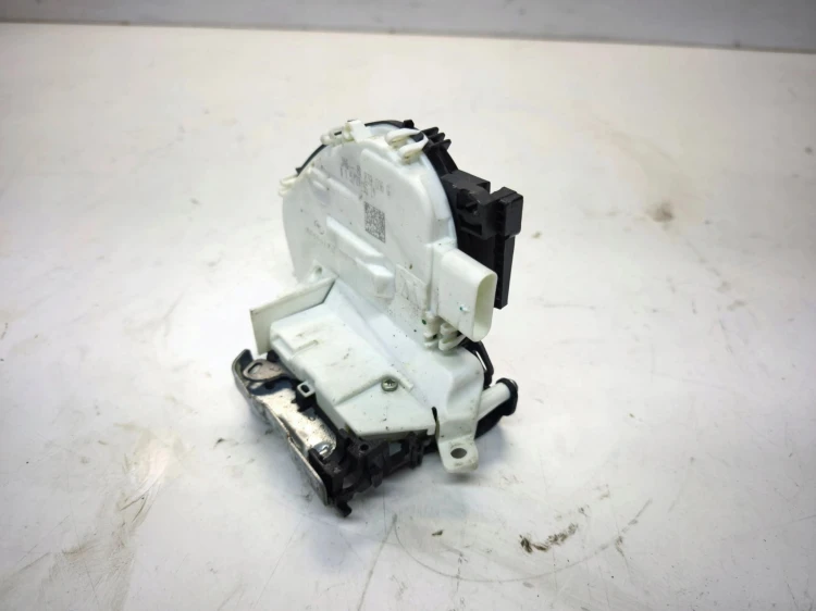 ZAMEK DRZWI PRAWY TYŁ AUDI A1 8X A4 B9 A5 8X0839016G 6 PIN