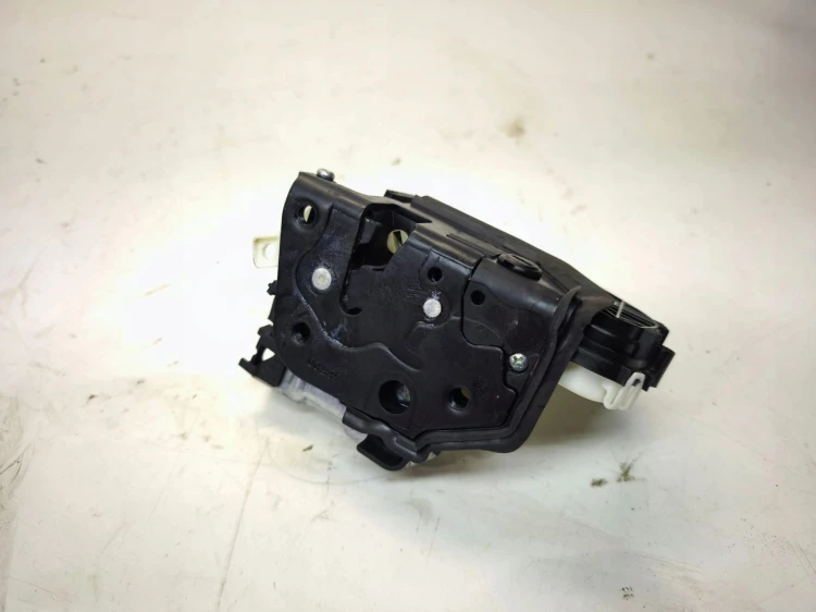 ZAMEK DRZWI PRAWY TYŁ AUDI A1 8X A4 B9 A5 8X0839016G 6 PIN