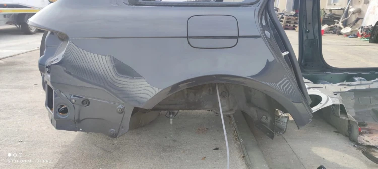 ĆWIARTKA PRÓG BŁOTNIK PRAWY AUDI A4 B8 KOMBI AVANT