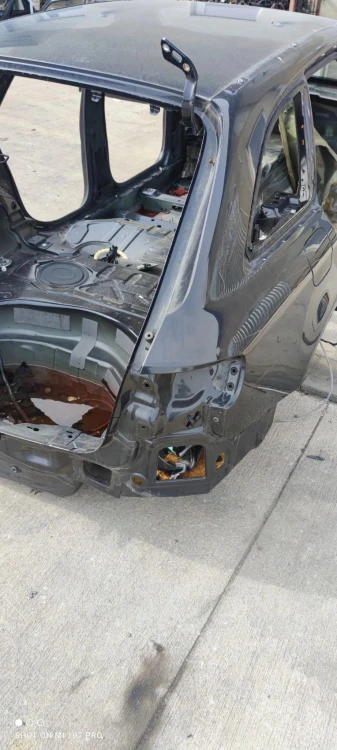ĆWIARTKA PRÓG BŁOTNIK PRAWY AUDI A4 B8 KOMBI AVANT