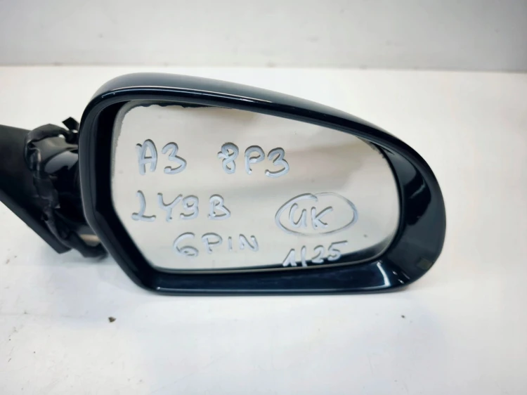 LUSTERKO ZENĘTRZNE PRAWY PRZÓD AUDI A3 8P LIFT 8P3 LY9B 6PIN UK 1/25