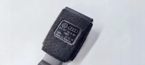 ZAPINKA PASA PRAWA PASAŻER AUDI A1 8X0857756B