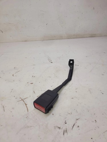 ZAPINKA PASA PRAWA A3 8P LIFT 8P0857756C
