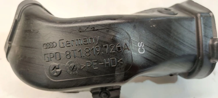 KANAŁ POWIETRZNY TUNEL PRAWY AUDI A4 A5 8T1819726A