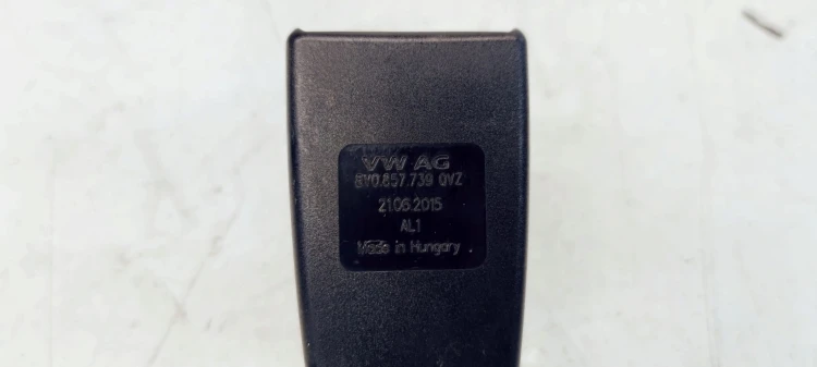 ZAPINKA PASA TYŁ AUDI A3 8V 8V0857739 QVZ