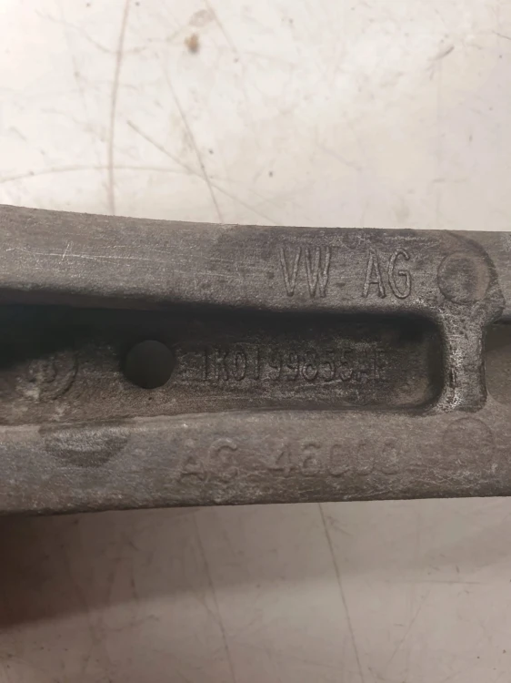 ŁAPA PODUSZKA SKRZYNI AUDI VW 1K0199855AE