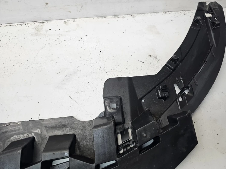 OSŁONA PŁYTA POD ZDERZAK AUDI A3 8V 8V3807233